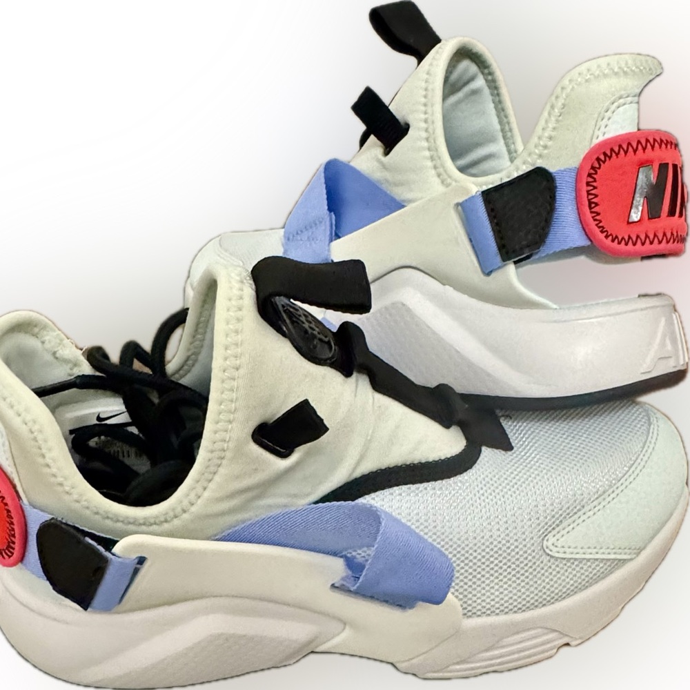 Nike Wmns Air Huarache City Low 'Ghost Aqua'
